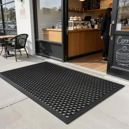 Resare 36 x 24 in rubber door mat